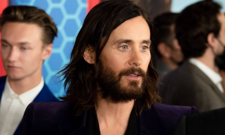 Jared Leto Zieht Zum Dank Halb Blank Der Filmstar Wird Tv Digital