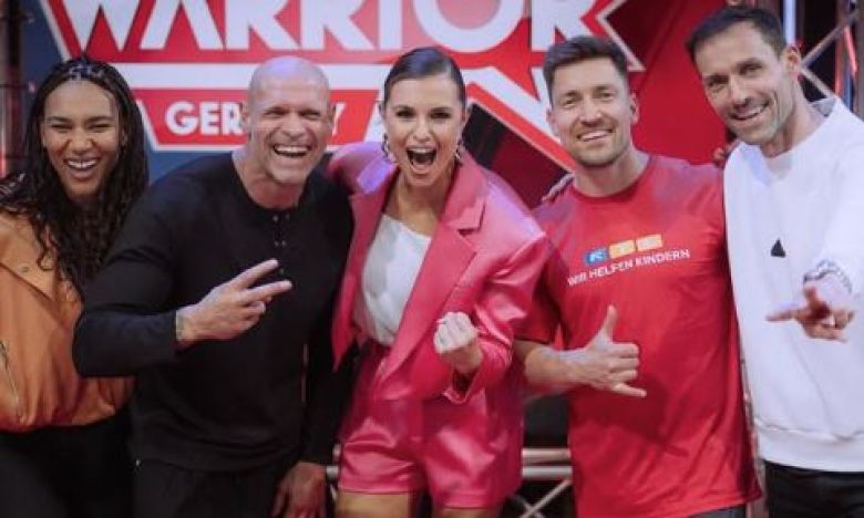 „Ninja Warrior Promi-Special“: „Oh my Boy!“ – Wontorra küsst Ex-„Let's Dance“-Star