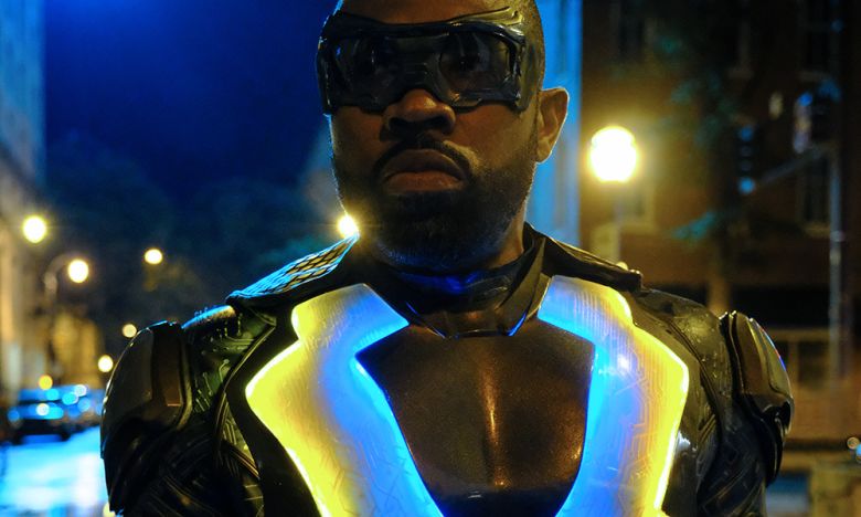 Black Lightning • Superheld unter Hochspannung | TV DIGITAL